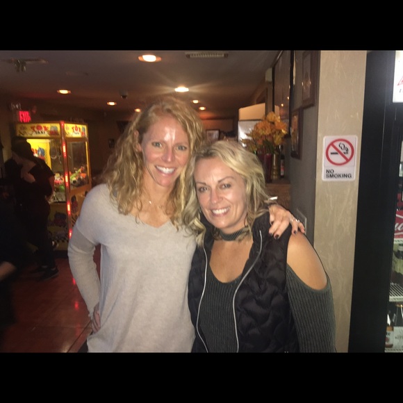 Meet your Posher, Lori - Picture 1 of 1